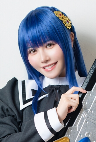 込山 榛香
